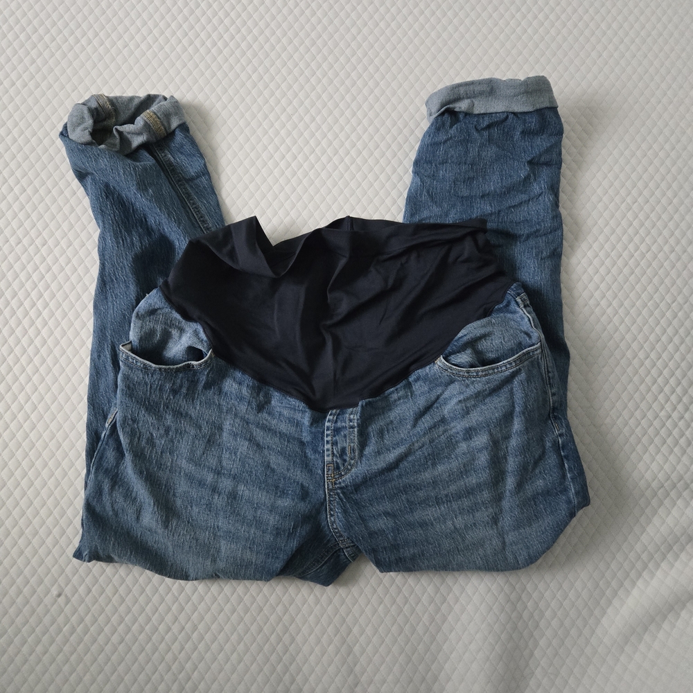 Old Navy Women's Maternity Boyfriend Jeans